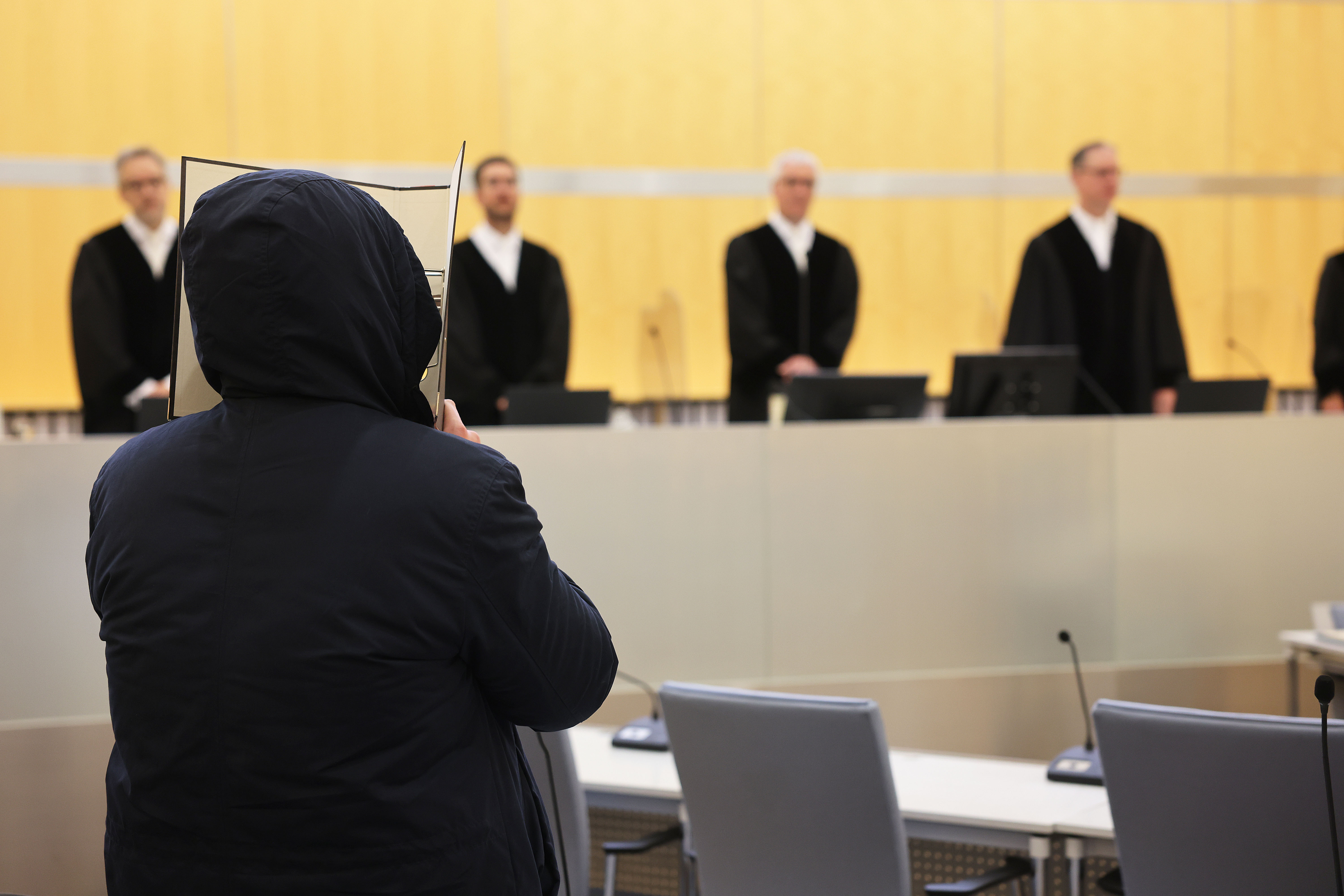 محكمة ألمانية  تحكم على نيلس د. بالسجن لمدة عشر سنوات بتهمة القتل العمد.(د ب أ)