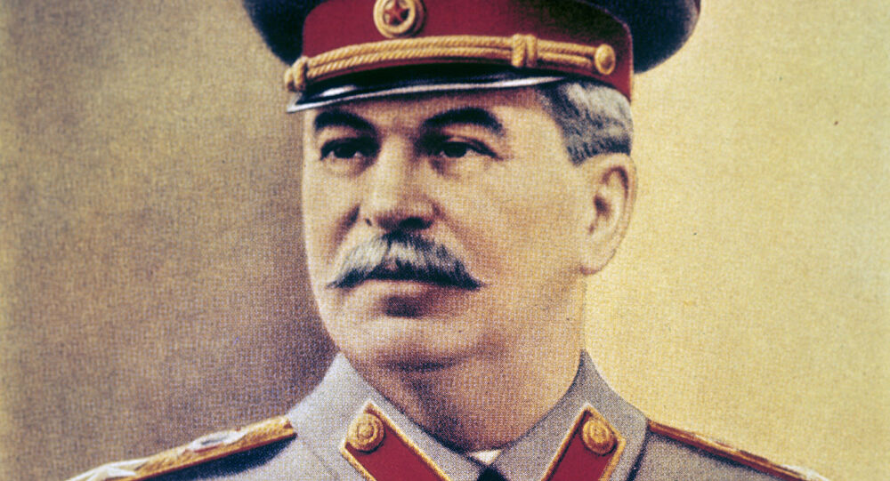الزعيم السوفيتي جوزيف ستالين (التواصل الاجتماعي)