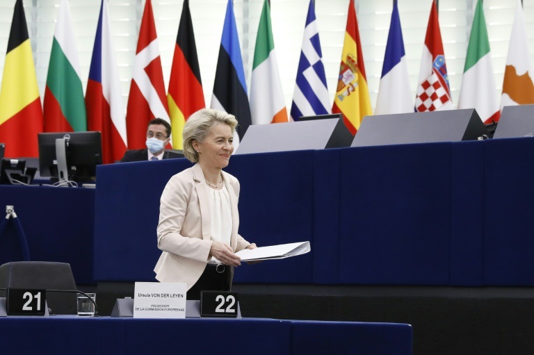 رئيسة المفوضية الأوروبية أورسولا فون دير لايين (ا ف ب)