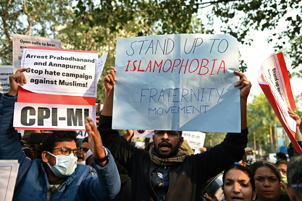 تظاهرة في نيودلهي بدعوة من عدة منظمات بتاريخ 27 كانون الأول/ديسمبر تنديدا بدعوة أصدرها متطرفون هندوس لقتل المسلمين جماعيا (ا ف ب)