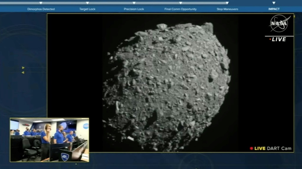 الكويكب ديمورفوس في صورة التقطتها مركبة فضائية تابعة لوكالة الفضاء الأميركية (ناسا) في 26 أيلول/سبتمبر 2022 (ا ف ب)