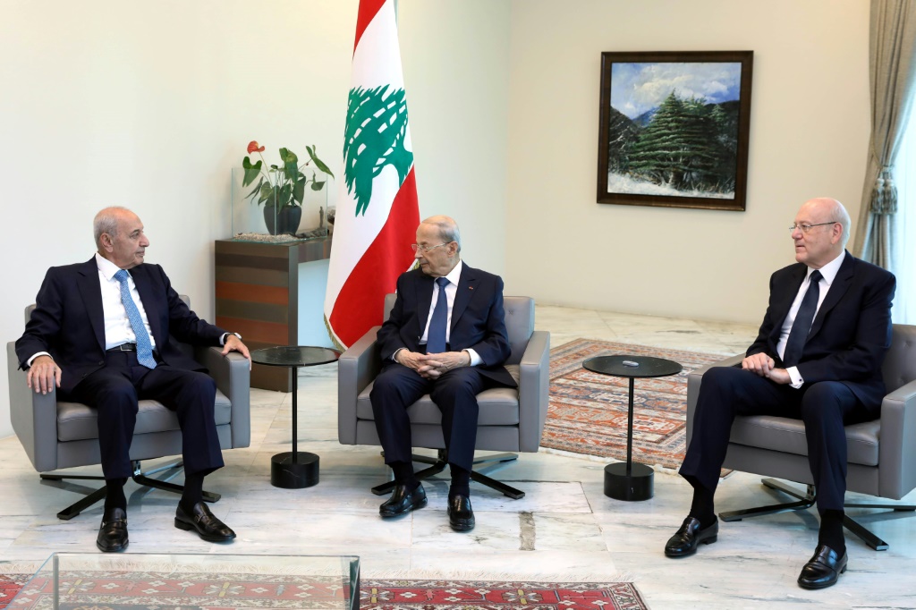 يرفض لبنان "أي محاولة لربط عمل شركة "توتال" بالاتفاق بينها وبين الاحتلال (ا ف ب)