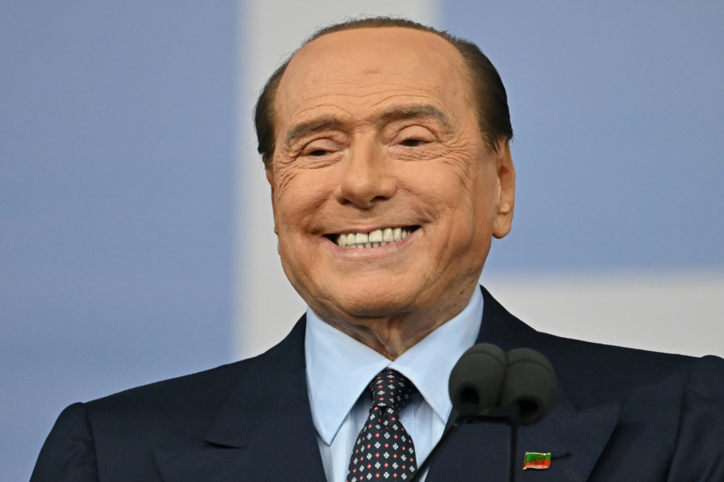 رئيس الوزراء الايطالي الاسبق سيلفيو برلوسكوني في 22 ايلول/سبتمبر 2022 في روما (ا ف ب)