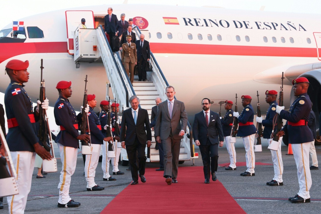 الملك الإسباني فيليب السادس وصل إلى سانتو دومينغو للمشاركة في القمة الأيبيرية-الأميركية في 25 آذار/مارس 2023 (ا ف ب)