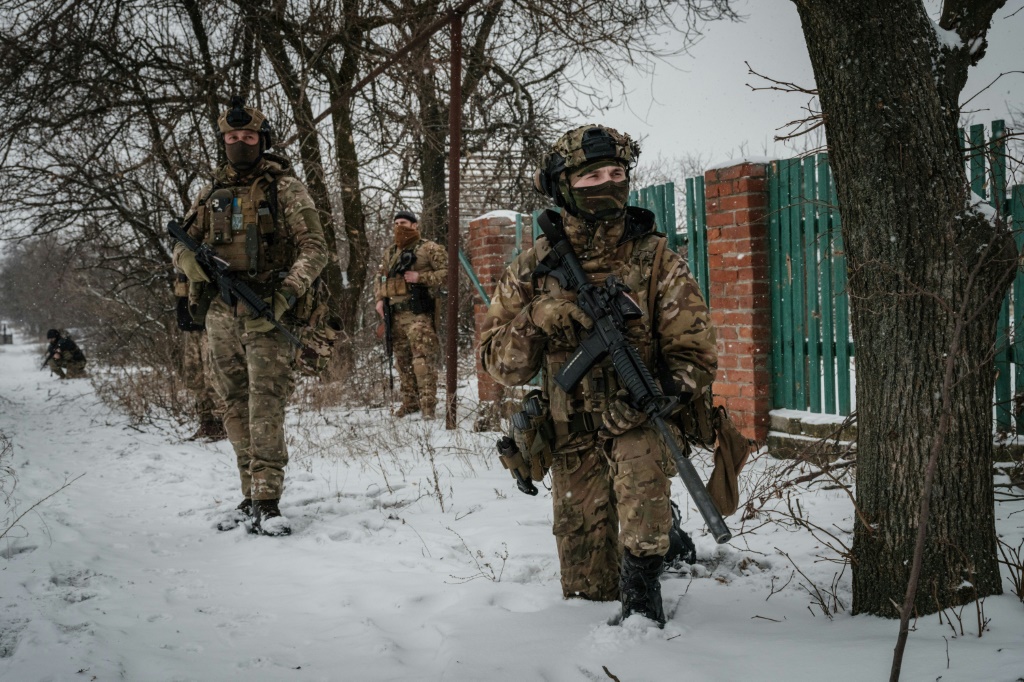 يعترف المسؤولون الغربيون بأن القوات المسلحة الأوكرانية لم تعد قادرة على تحقيق اختراقات، على الرغم من المعدات الحديثة" (أ ف ب)