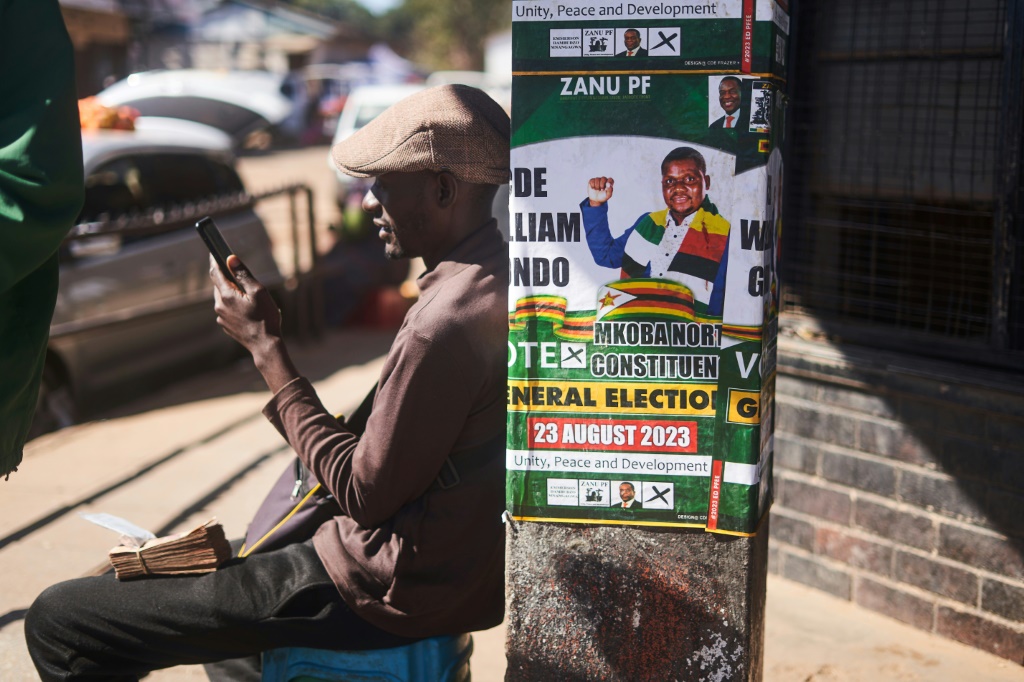        تتجه زيمبابوي إلى صناديق الاقتراع في 23 أغسطس لانتخاب الرئيس والمجلس التشريعي (أ ف ب)   