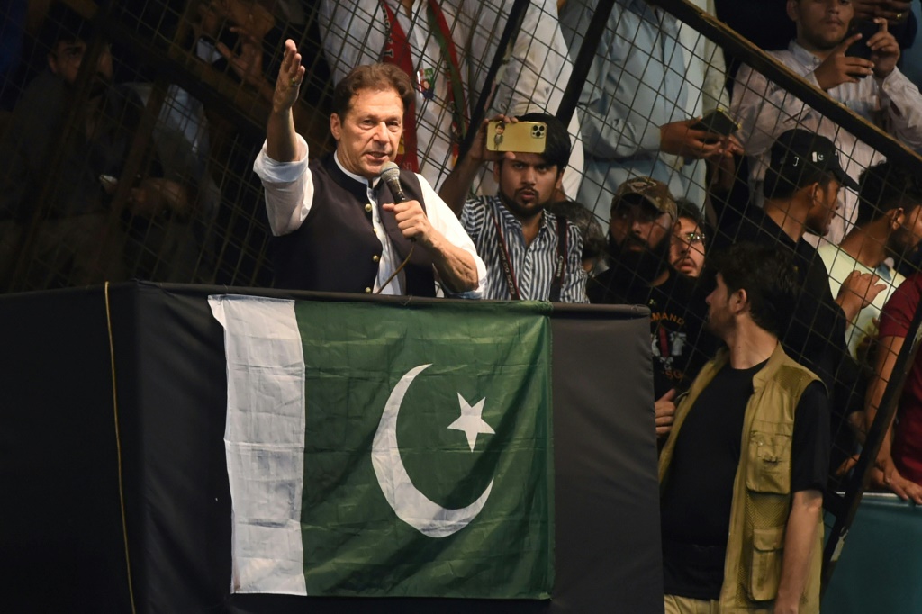 رئيس الوزراء الباكستاني السابق المسجون عمران خان (أ ف ب)