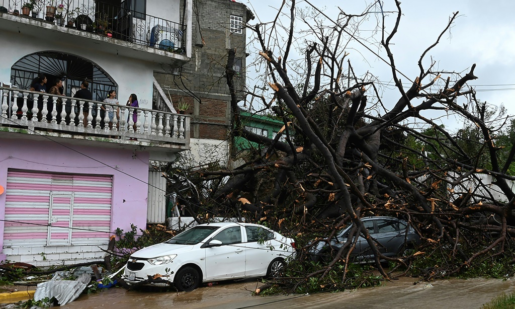 دمار خلفه الاعصار أوتيس في أكابولكو في 25 تشرين الأول/أكتوبر 2023 (ا ف ب)