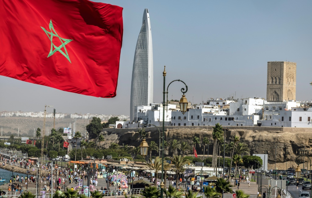 ندد المغرب في بيان الخارجية بـ"تواصل قصف دور العبادة والمستشفيات ومخيمات اللاجئين وآخرها مخيم جباليا (أ ف ب)