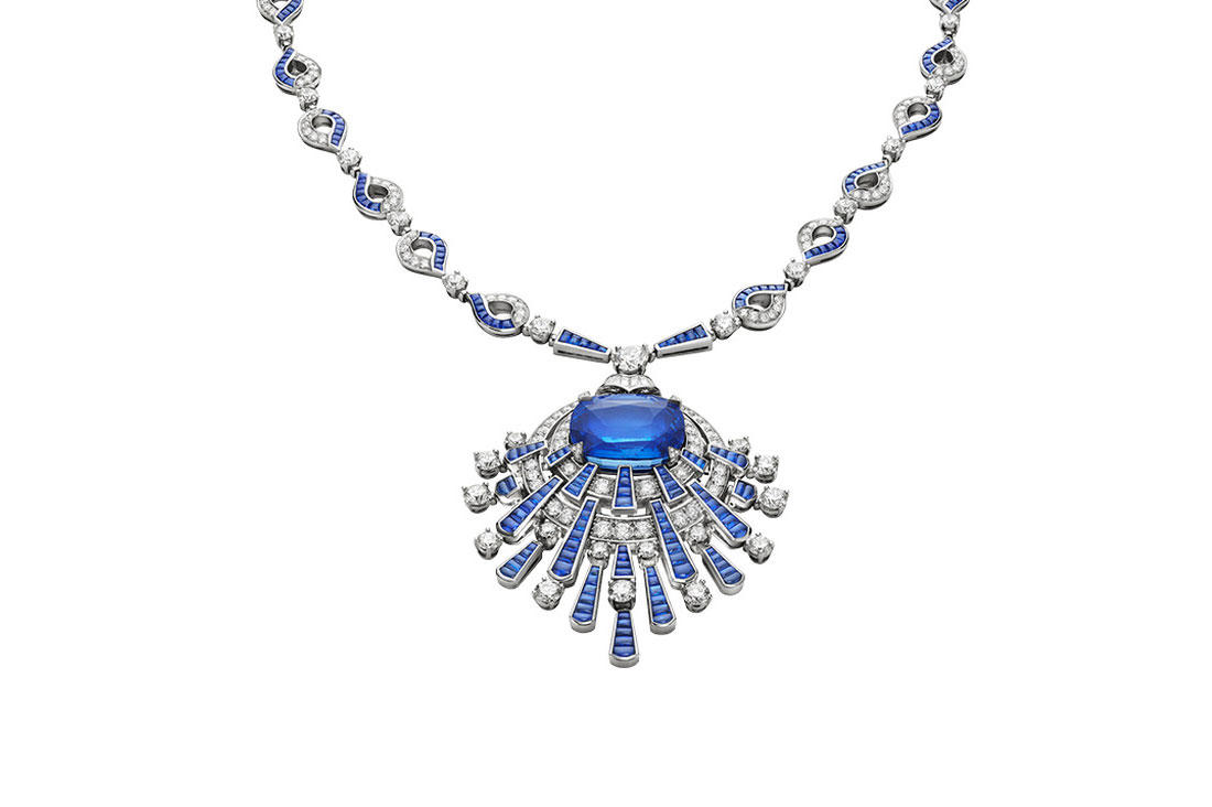 أجمل مجوهرات مرصعة بالأحجار الزرقاء لإطلالة ملكية راقية (الجميلة)