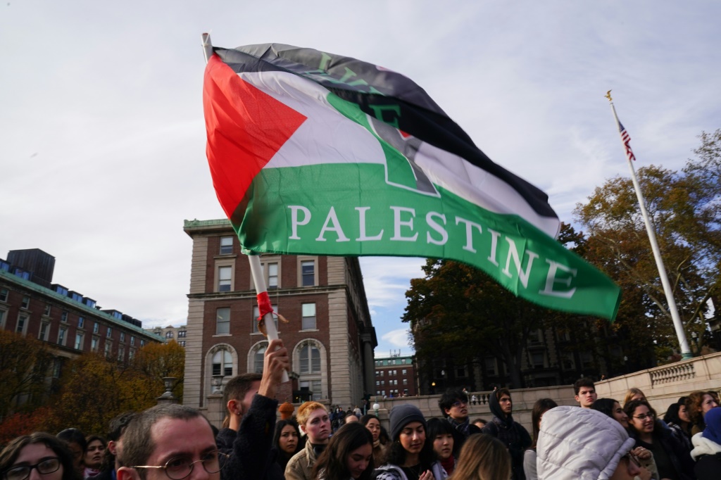 تظاهرة مؤيدة للفلسطينيين في جامعة كولومبيا في نيويورك في 15 تشرين الثاني/نوفمبر 2023 (ا ف ب)