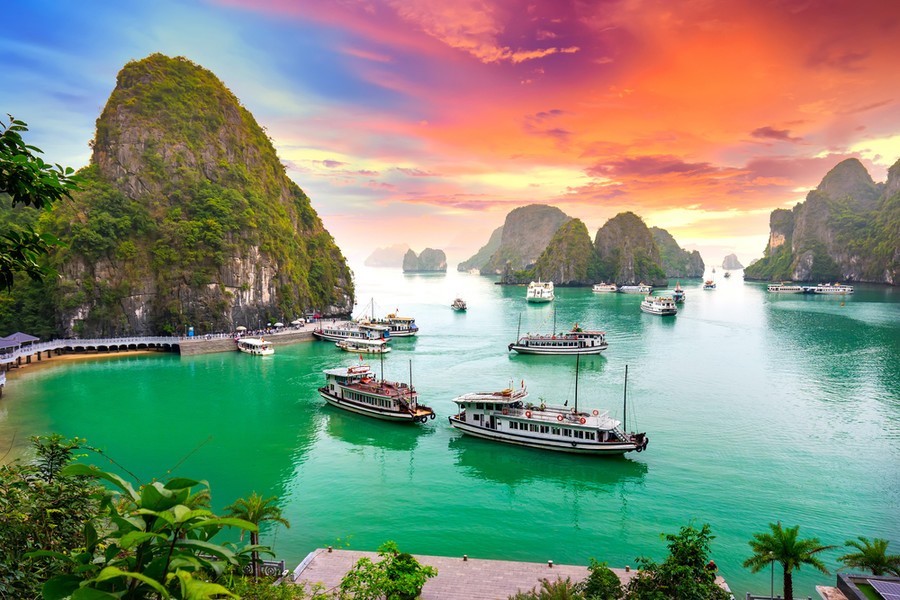 نشاطات سياحية ممتعة في خليج ها لونج عند زيارة فيتنام (سيدتي)