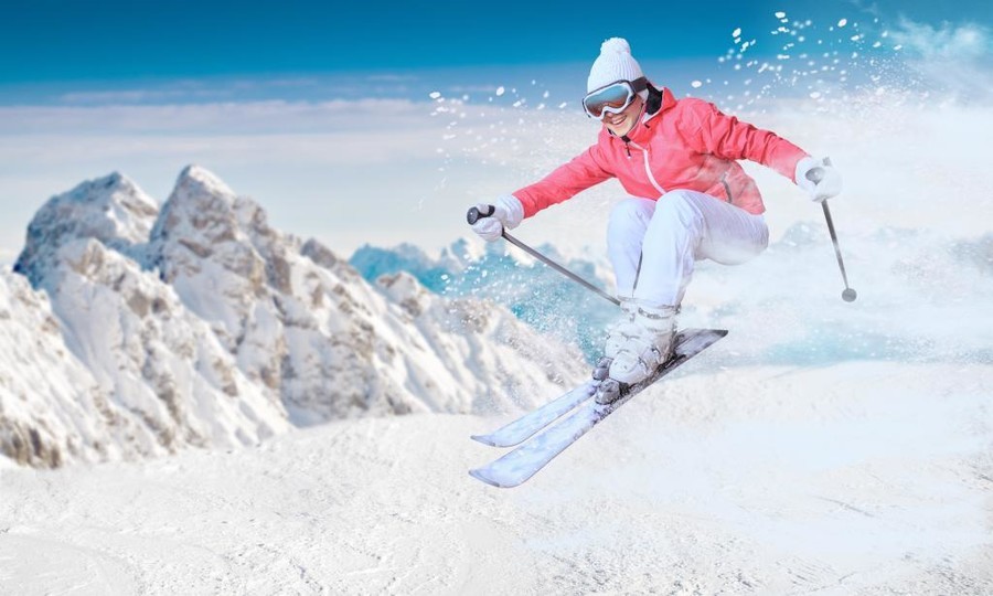 عناوين سياحية جاذبة لممارسة رياضة التزلج في موسم الشتاء (سيدتي)