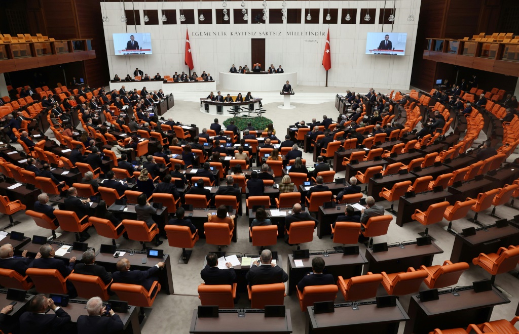 والبرلمان التركي في عطلة حتى 15 يناير (أ ف ب)   