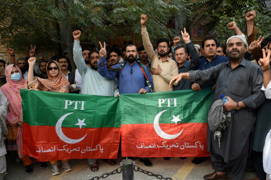 أنصار عمران خان خلال مظاهرة في كويتا بتاريخ 5 آب/أغسطس 2023 (ا ف ب)