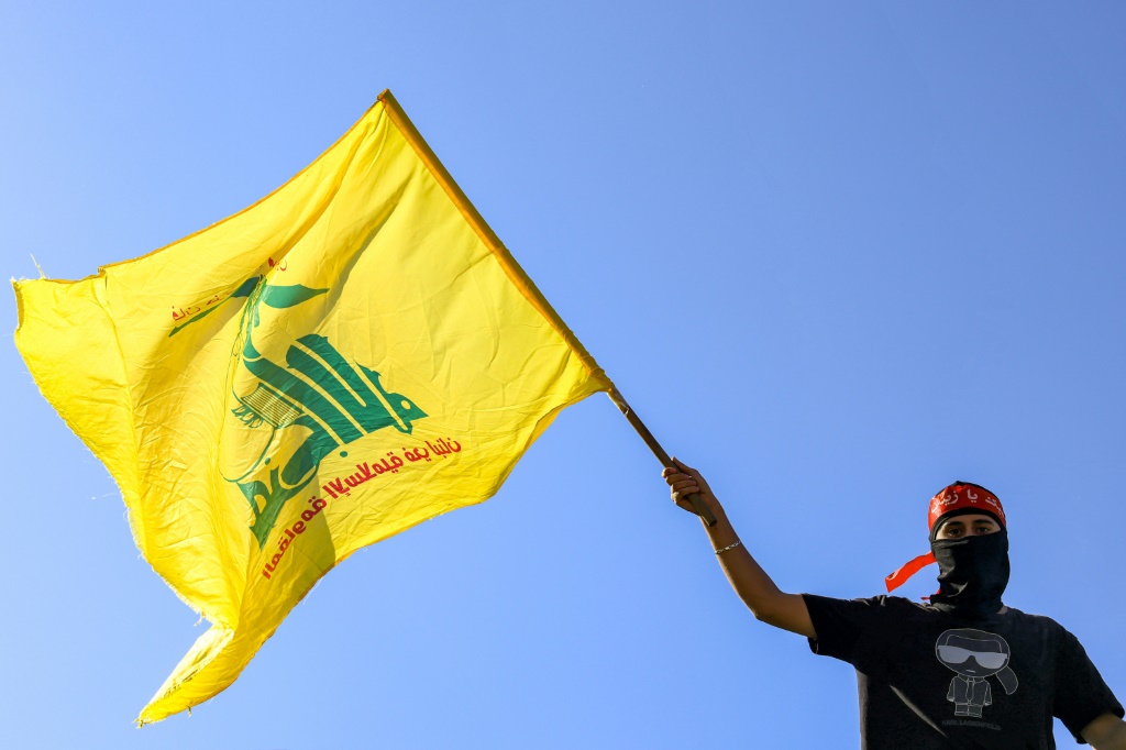 هل يكسر "حزب الله" قواعد الاشتباك مع إسرائيل؟ (أ ف ب)