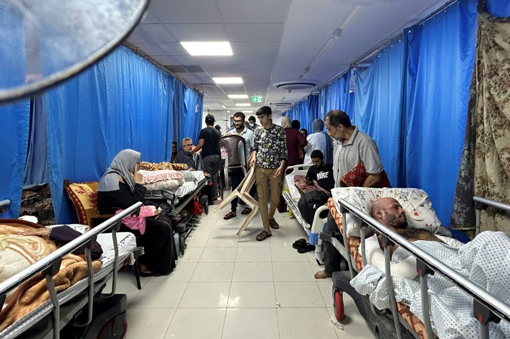 الأردن يحمل إسرائيل كامل المسؤولية حول سلامة مرتبات المستشفى التي تقوم بواجبها الإنساني وفق القوانين والأعراف الدولية (أ ف ب)