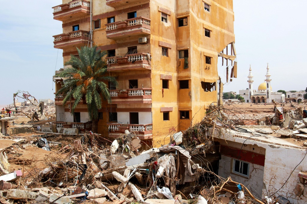 منطقة تضررت من الفيضانات في درنة بشرق ليبيا في 11 أيلول/سبتمبر 2023 (ا ف ب)   