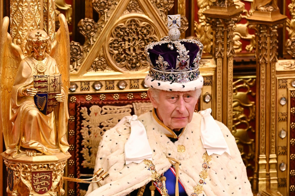 الملك البريطاني تشارلز الثالث خلال الافتتاح الرسمي للبرلمان في لندن، في 7 تشرين الثاني/نوفمبر 2023 (ا ف ب)