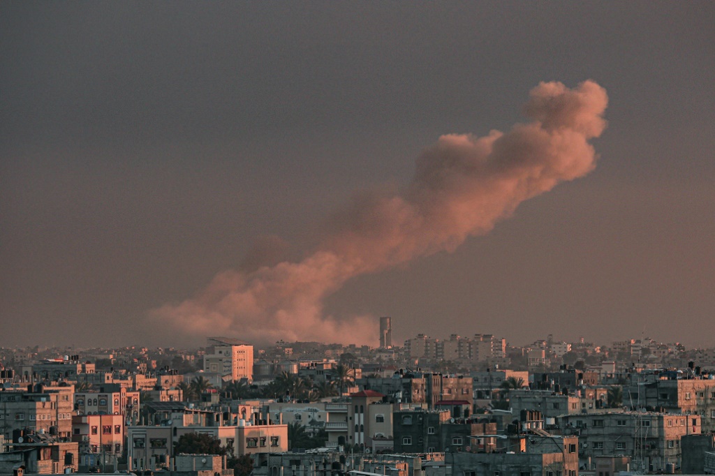 قصف إسرائيلي على قطاع غزة (ا ف ب)