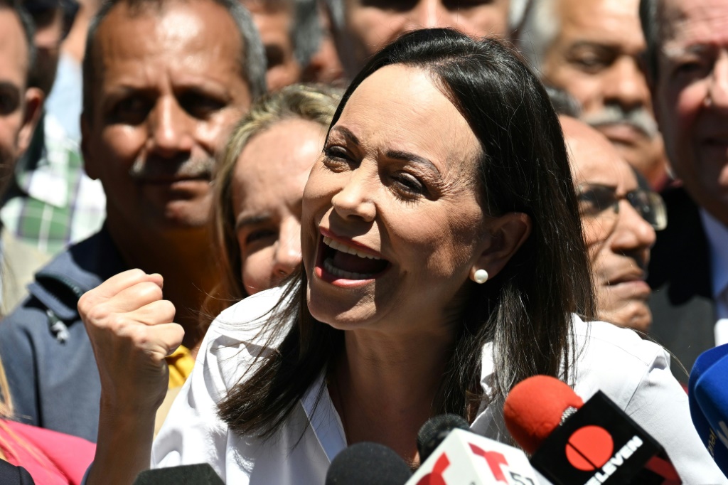  فازت ماريا كورينا ماتشادو في الانتخابات التمهيدية للمعارضة (ا ف ب)