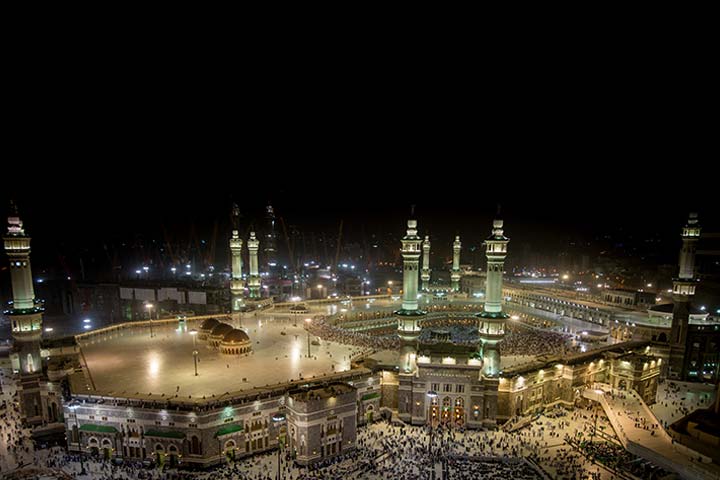 أجمل مساجد العالم.. منارات شاهدة على روعة العمارة الإسلامية (الاسرة)