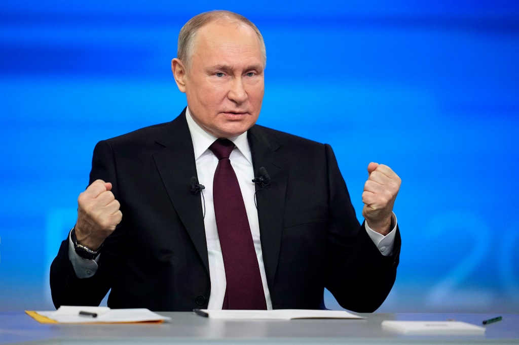 الرئيس الروسي فلاديمير بوتين يتحدث خلال مؤتمر صحافي في 14 كانون الأول/ديسمبر 2023 (أ ف ب)   