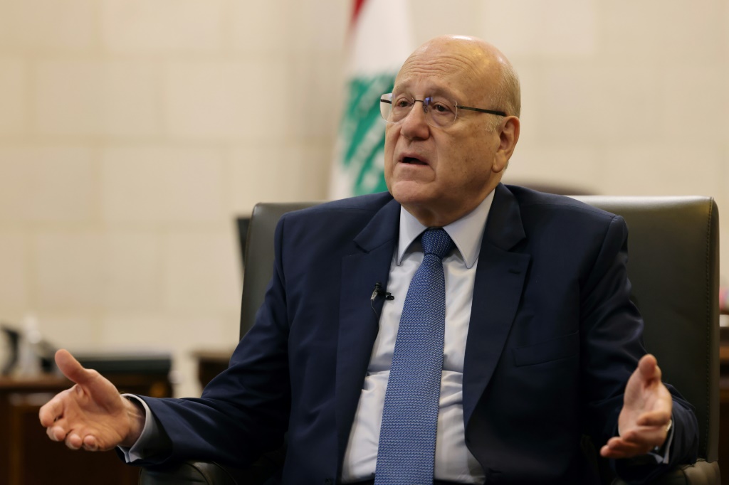  رئيس حكومة تصريف الأعمال اللبنانية، نجيب ميقاتي (أ ف ب)